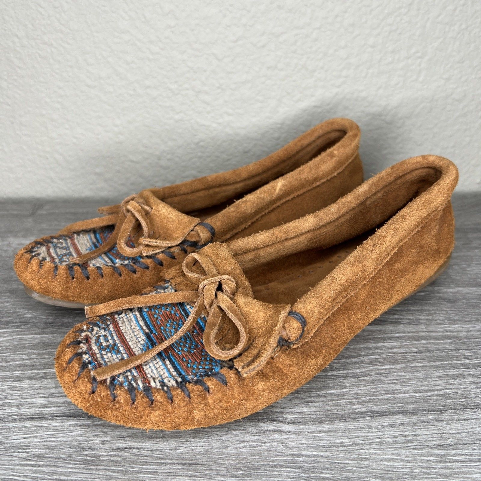 Minnetonka Moccasins Southwestern Design Brown Leather Womens Size 6.5